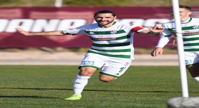 Bursaspor'dan ayrılan Özer Hurmacı boşta kaldı