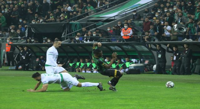 Bursaspor galibiyet serisini bozdu