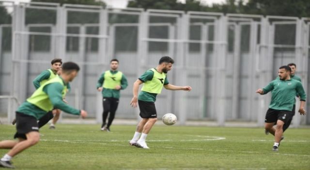 Bursaspor'da Amed hazırlıkları sürüyor