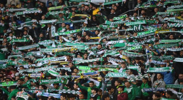 Bursaspor'da sular durulmuyor! Yine karar değişti...