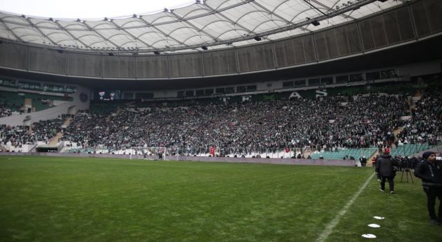 Bursaspor taraftar grubu Teksas'tan, Başkan Recep Günay’a istifa çağrısı!