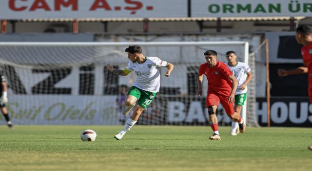 Bursaspor geçen sezonun 2 puan gerisinde kaldı...