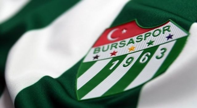 Bursaspor’da 6 futbolcu daha profesyonel oldu