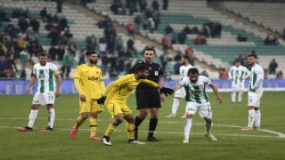 Bursaspor evinde kayıp! Bursaspor: 2 - İstanbulspor: 4