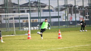 Bursaspor üç eksikle Eyüpspor maçı hazırlıklarına başladı