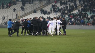 Büyük hüsran! Bursaspor 9 kişi kalan rakibine evinde boyun eğdi