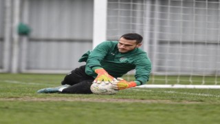 Bursaspor'un kalecisinden kötü haber!