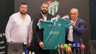 Bursaspor’un forma göğüs sponsoru Tarım ve Peyzaj A.Ş oldu