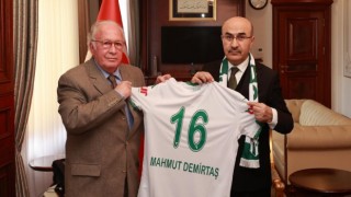 Bursaspor yönetimi, Bursa Valisi Mahmut Demirtaş’ı ziyaret etti